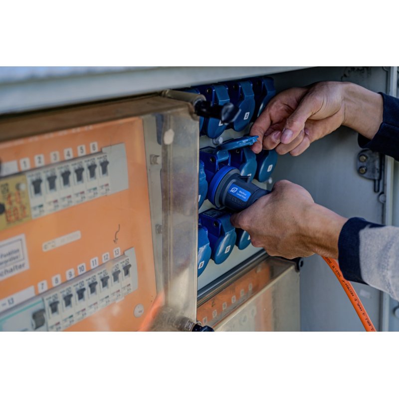 Brennenstuhl 1167650525 multiprise 25 m Extérieure Bleu, Orange