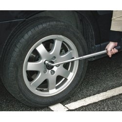 BRÜDER MANNESMANN Clé pour écrous de roue de voiture