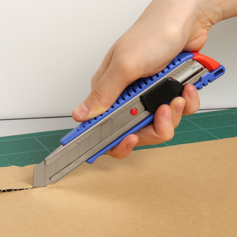 NT Cutter L-300RP, boîtier en plastique, bleu