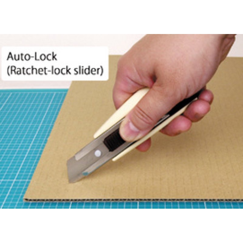 NT Cutter ZL-1P, boîtier en plastique, lame de 18 mm, ivoire