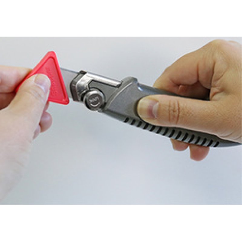 NT Cutter L-2000RP, boîtier en aluminium, 18 mm, anthracite