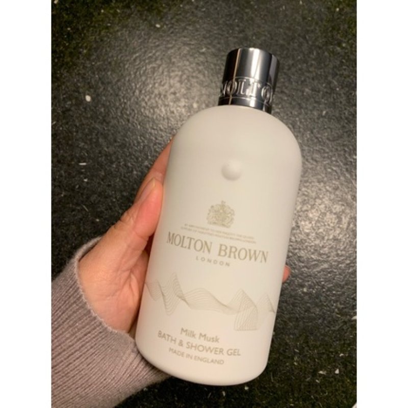 Molton Brown Milk Musk Bath & Shower Gel 300ml