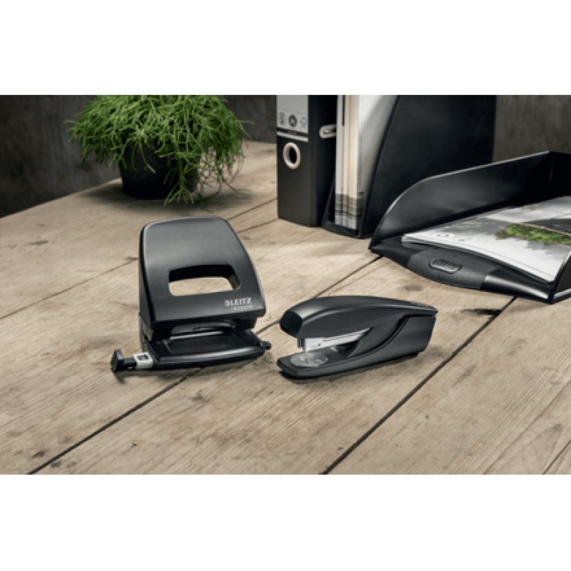 LEITZ Perforateur NeXXt Recycle, noir