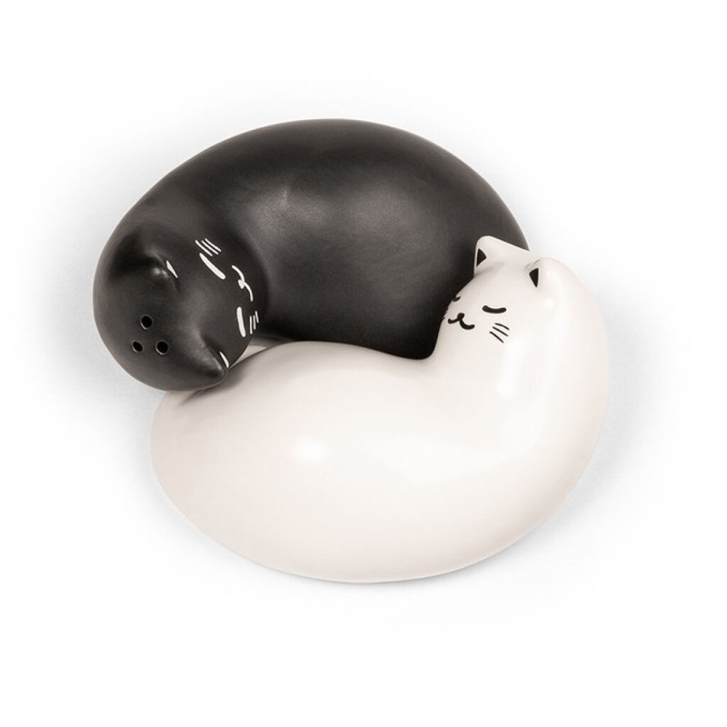Kikkerland - Purrfect Salt & Pepper Shakers - Black and White - 8.25 cm x 3.75 cm x 6.5 cm