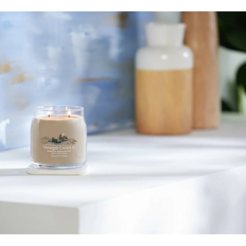 Aromatic Candle Signature Glass Medium Amber & Sandalwood 368g
