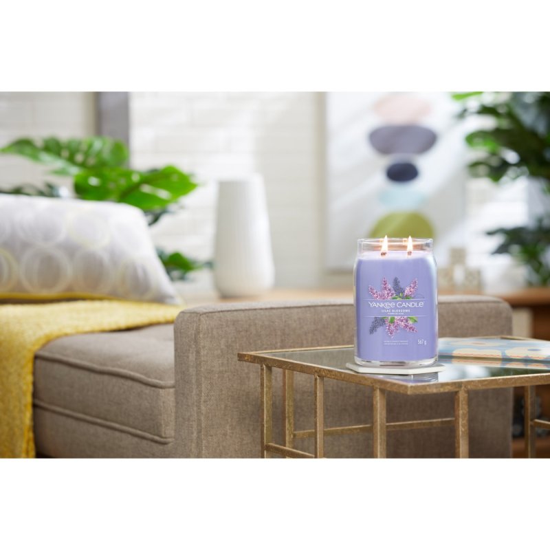 Yankee Candle Signature Scented Candle | Lilac Large Long Burn Candle
