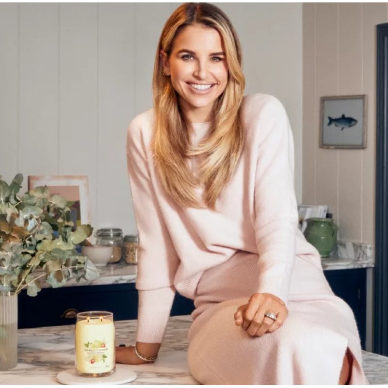 Yankee Candle 1744734E wax candle Cylinder Yellow 1 pc(s)