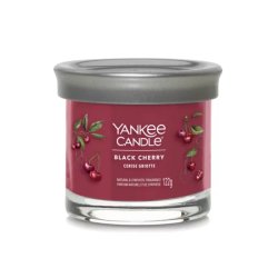 Yankee Candle 1744738E wax candle Cylinder Cherry (fruit) Red 1 pc(s)