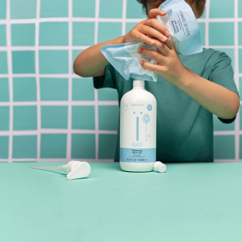 NAÏF Cleansing Wash Gel for Baby & Kids
