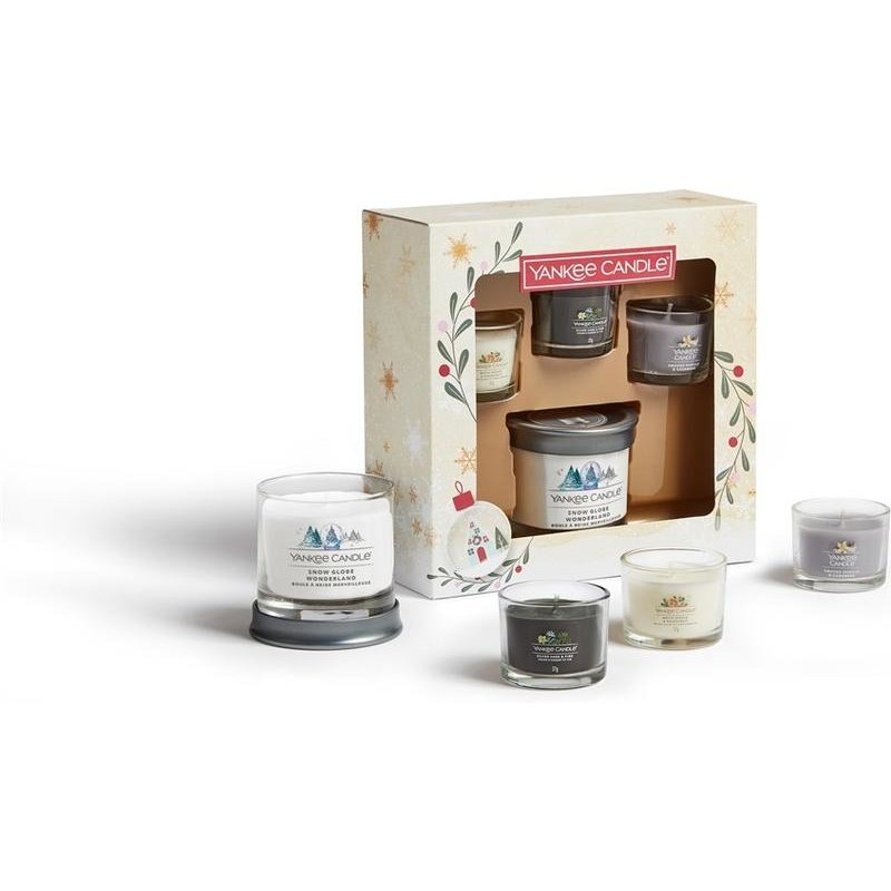 Yankee Candle Gift Set | 3 Scented Votives & 1 Signature