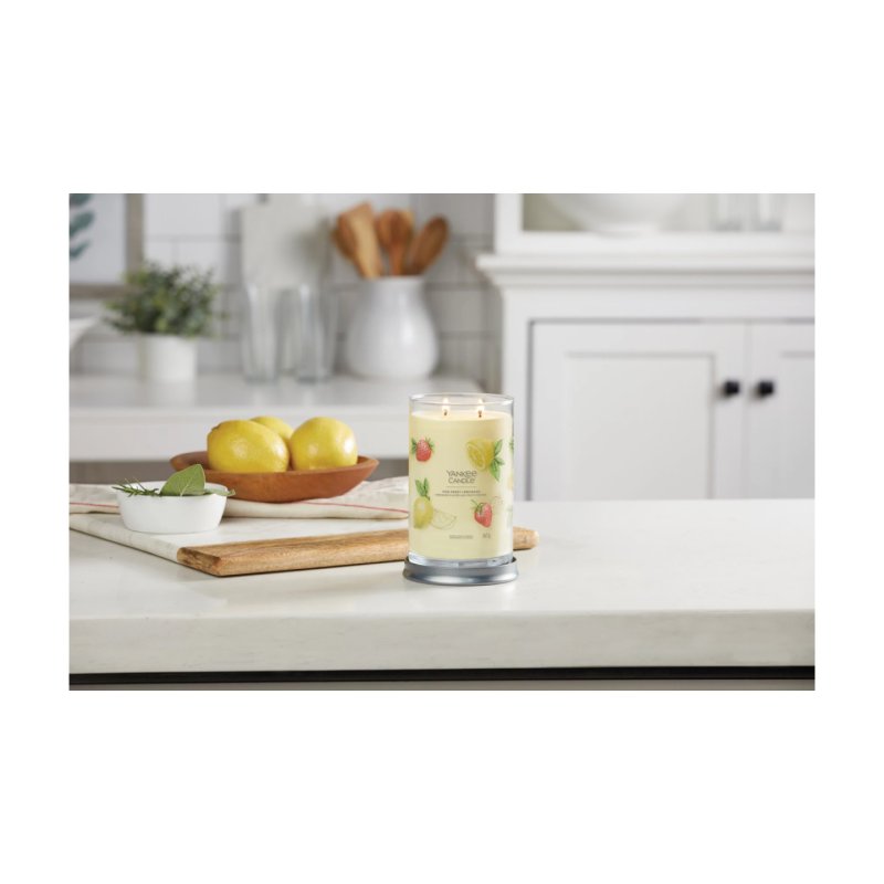 Yankee Candle Signature bougie en cire Cylindre Baies, Pamplemousse, Citron Jaune 1 pièce(s)