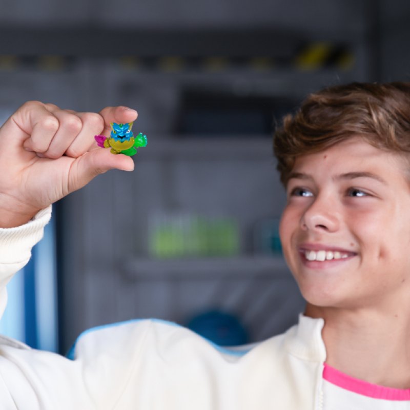 Moose Toys MrBeast Lab Swarms S2 Lab 5 Pack