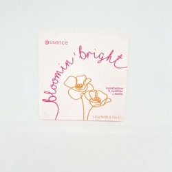 Essence Bloomin' Bright Eyeshadow and Eyeliner Palette 01 See Me Bloomin' 5.85g