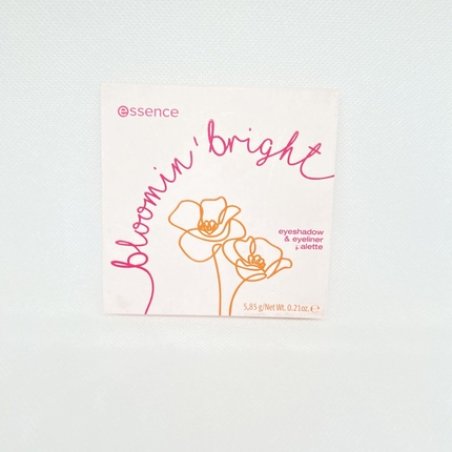 Essence Bloomin' Bright Eyeshadow and Eyeliner Palette 01 See Me Bloomin' 5.85g