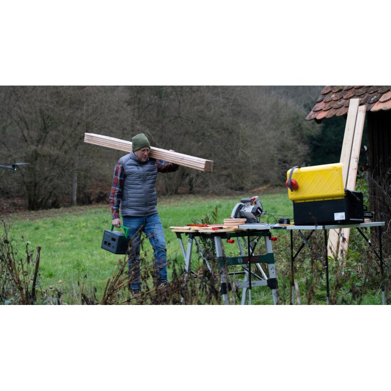 Schneider tragbare OffGrid Powerstation 500 (schwarz/grün, Lithium-Ionen Akku 517Wh, 2x 230V 500W, 3x USB-A, 2x USB-C