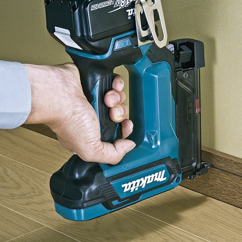 Makita DPT353ZJ Akku-Nagler