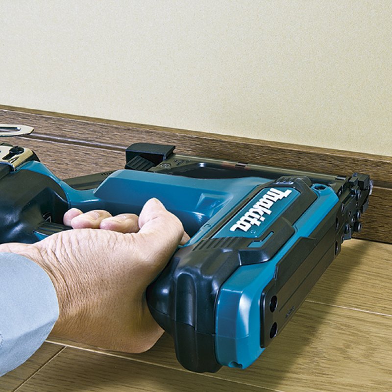 Makita DPT353ZJ Akku-Nagler