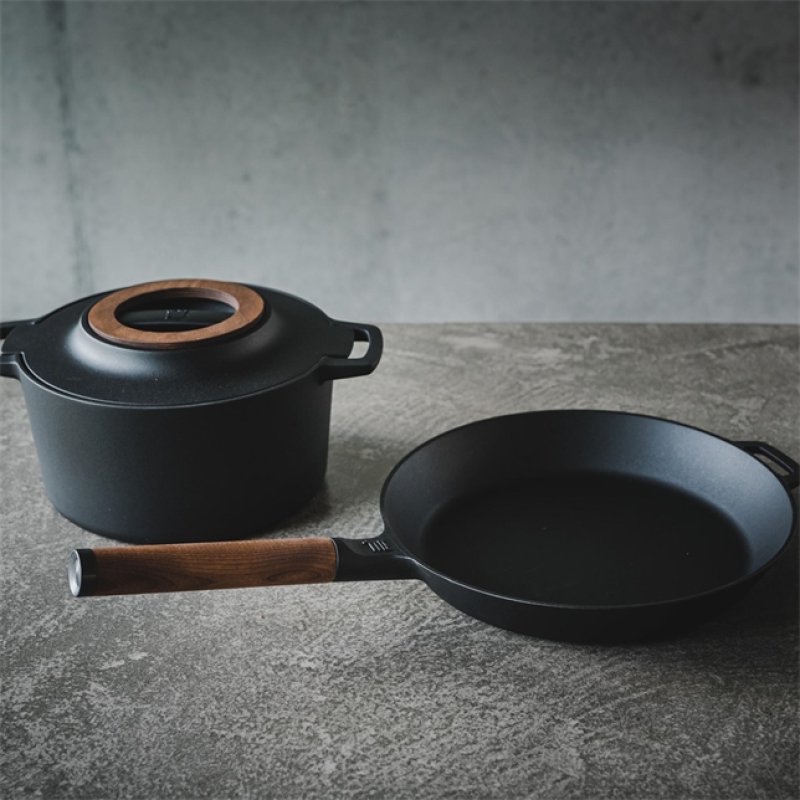 Fiskars Pfanne Norden Gusseisen 24 cm