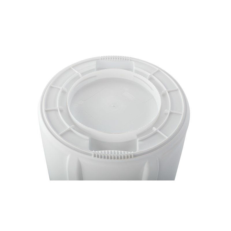 Rubbermaid VENTED BRUTE 32 GAL WHITE