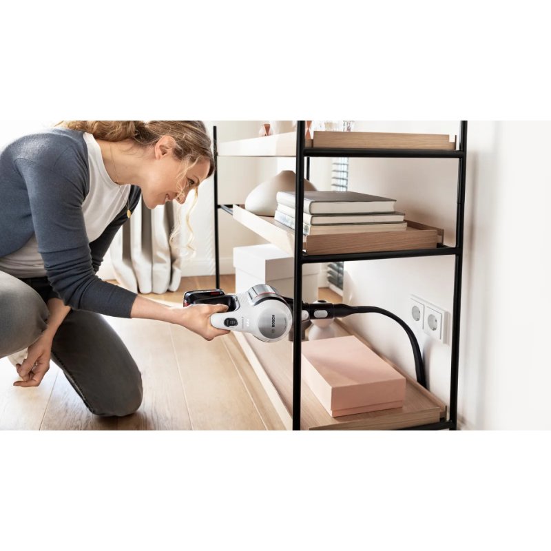 Bosch BSS715CARP stick vacuum/electric broom Battery Dry Bagless 0.3 L Black, Silver, White 5 Ah