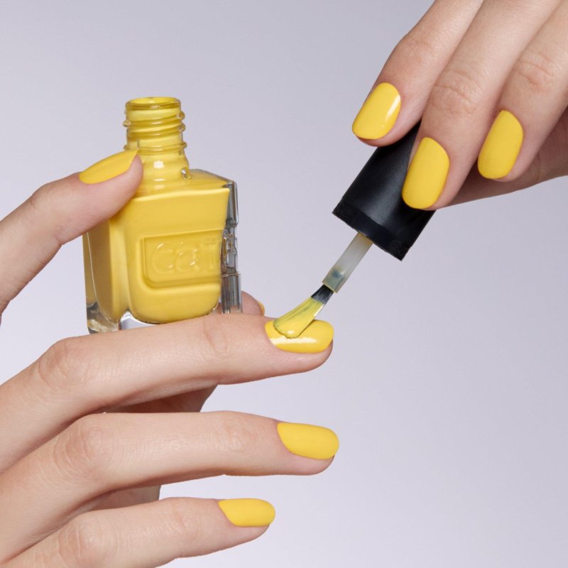 CATRICE GEL AFFAIR nail polish Yellow