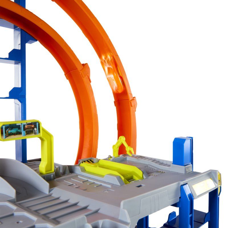 Hot Wheels Mega Loop Garage