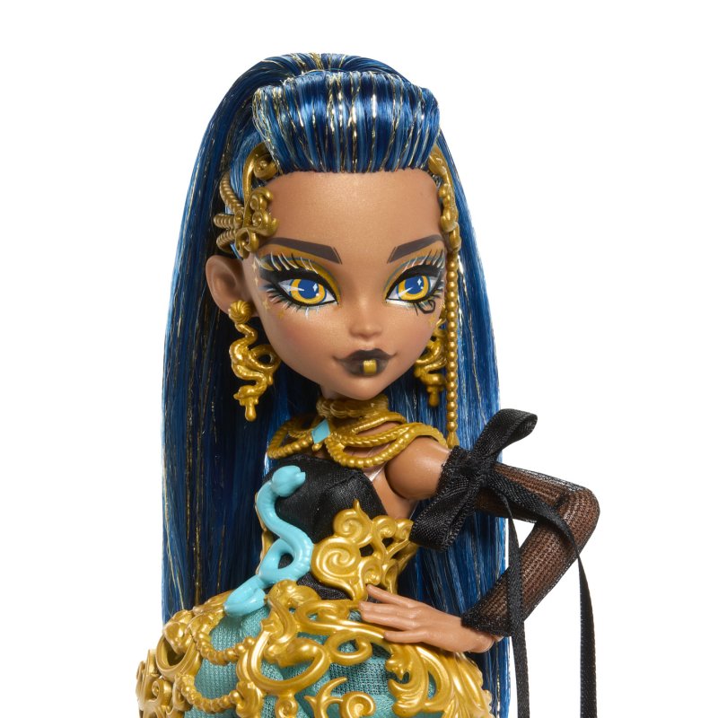 Monster High Scary Sweet Birthday Cleo De Nile Doll in Party Dress with Balloon & Gift