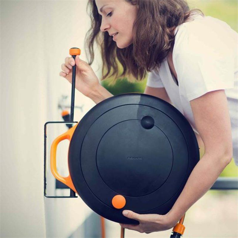 Fiskars 1020448 hose holder Metal Black