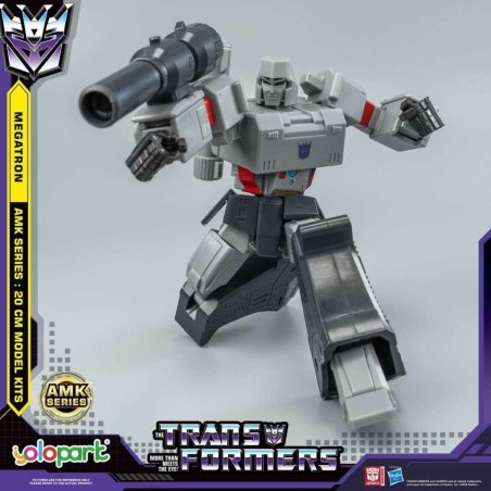 TRANSFORMERS GENERATION ONE - Megatron - Model Kit 20cm