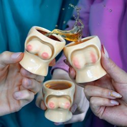 Jiggle Me Drunk : 3-Glass Boob Shot Set