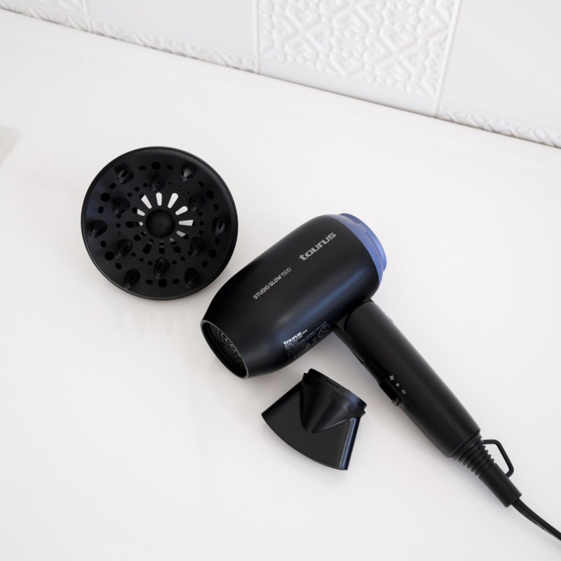 Taurus Studio Glow 1500 sèche-cheveux 1400 W Noir