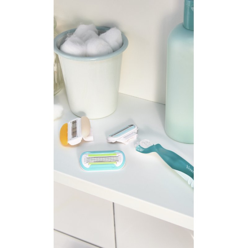 Gillette Venus Smooth Sensitive Women's Razor Blades 8 Replacement Blades with 5-Blade Technology