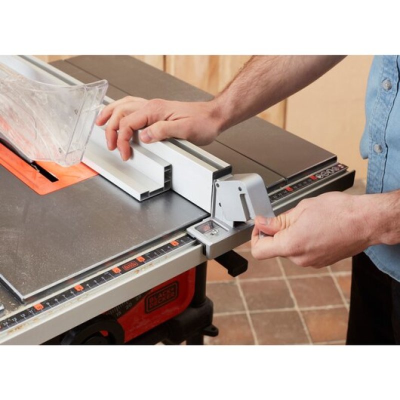 Black & Decker BES720-QS table saw 4800 RPM