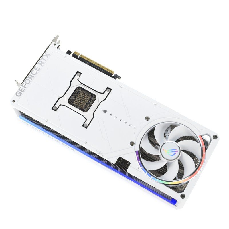 ASUS ROG Astral - -RTX5090-32G-WHITE NVIDIA GeForce RTX 5090 32 Go GDDR7