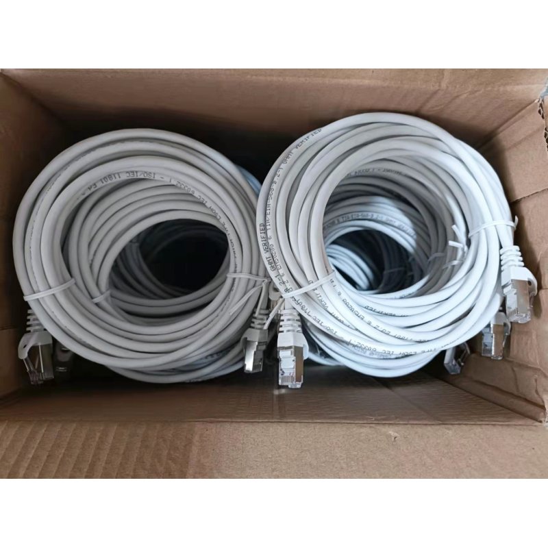 Equip 635514 câble de réseau Blanc 5 m Cat6 S/FTP (S-STP)