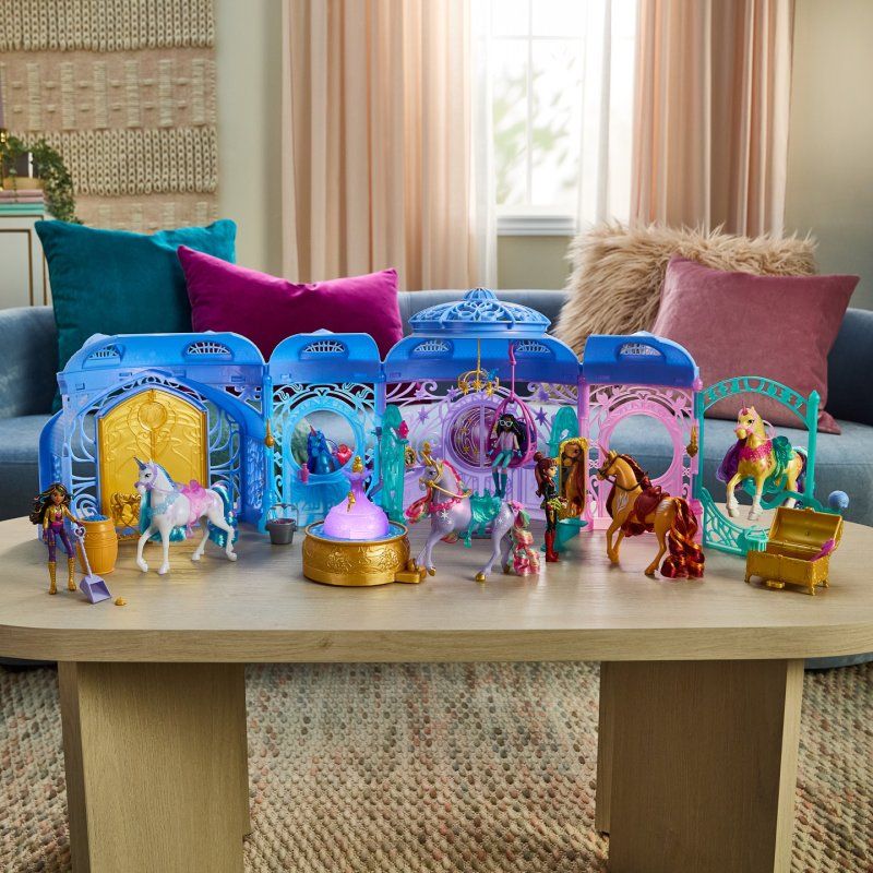 Unicorn Academy - L'Ecole des Licornes - Écurie, Fontaine, Licorne Wildstar Exclusive Et Accessoires - Sons &