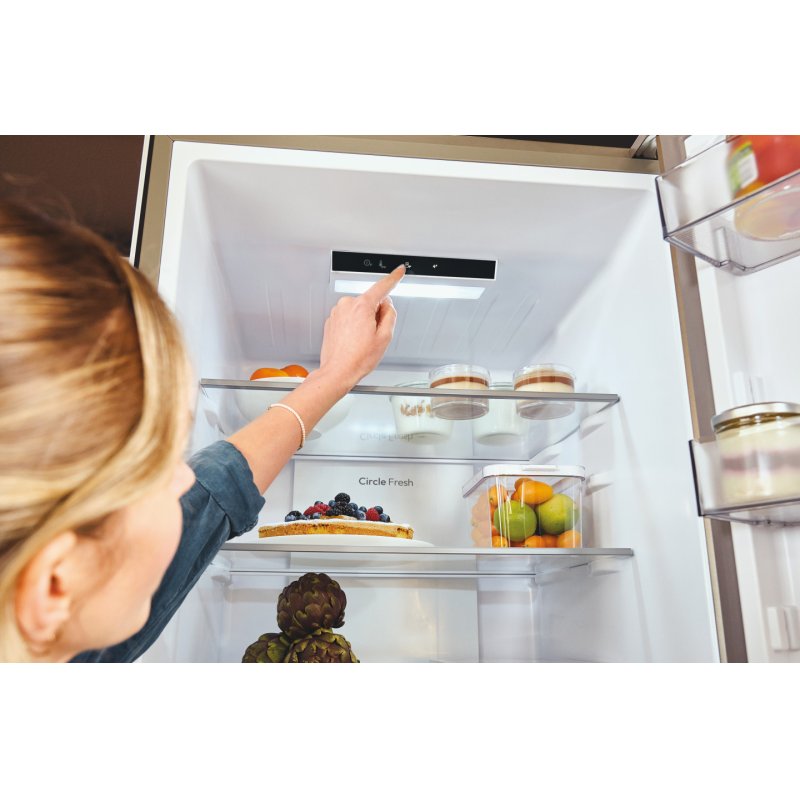 Candy Fresco CNCQ2T618EW Freestanding 355 L E White