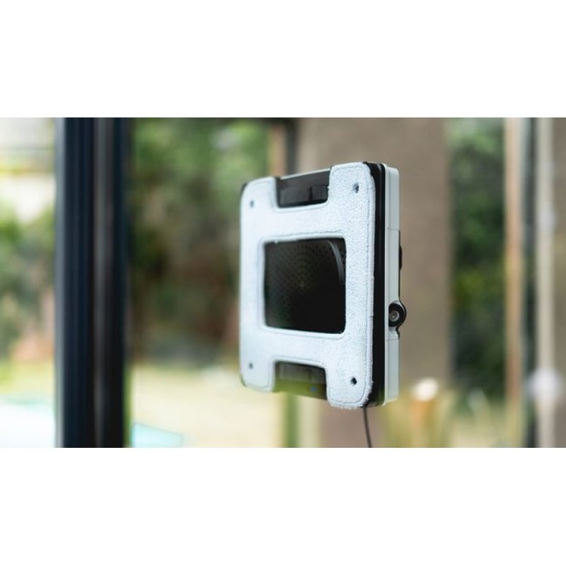 Hobot - 2S window cleaning robot - compact and lightweight