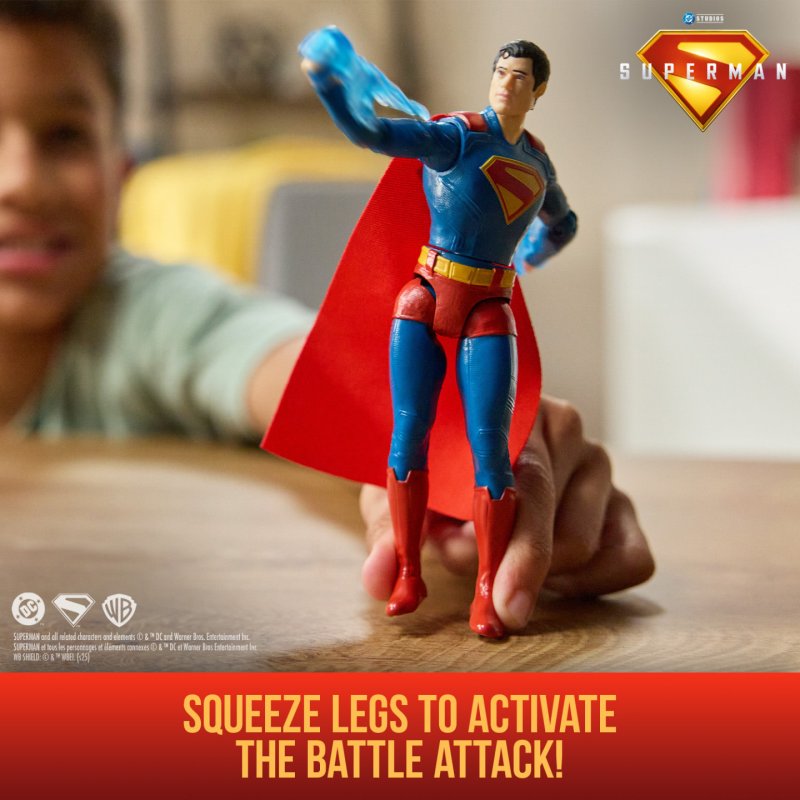 DC Comics, SUPERMAN Epic Strike Action Figure, 6-Inch Tall, Authentic Movie Styling, Includes 2 Accessories, Kids Toys