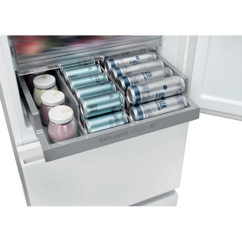 REFRIGERATEUR COMBINE 3PORTES No Frost. 185x55x62cm. 303L. 35 dB. Class *