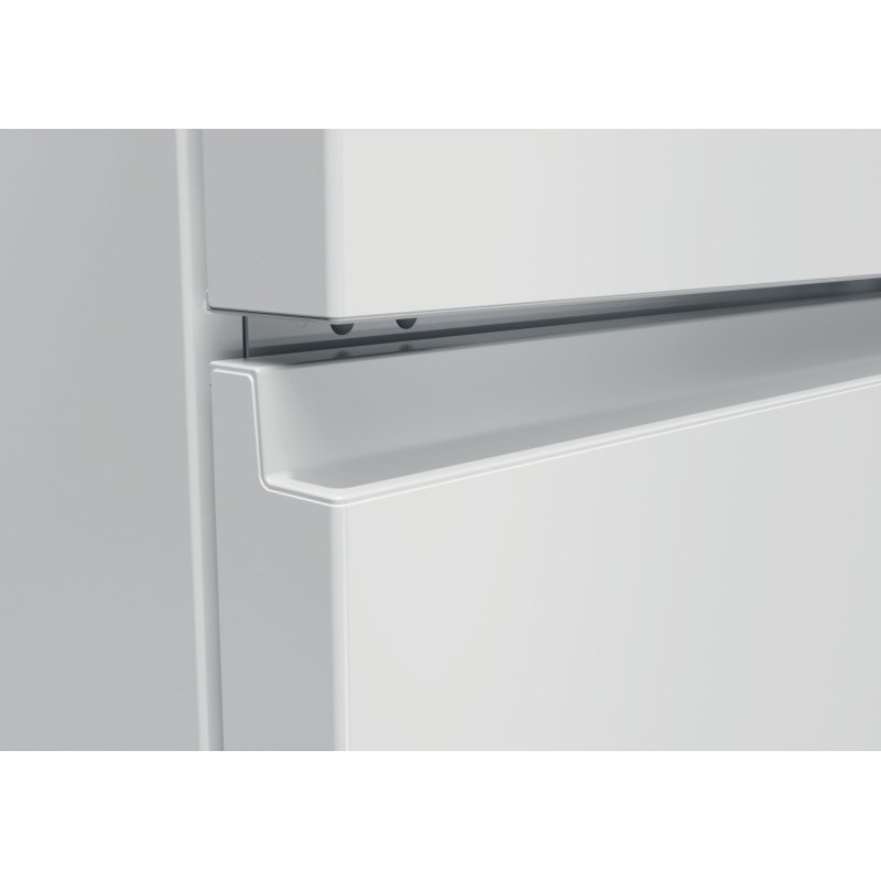 REFRIGERATEUR COMBINE 3PORTES No Frost. 185x55x62cm. 303L. 35 dB. Class *