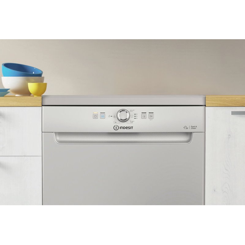 Indesit D2F HK26 S Pose libre 14 couverts E