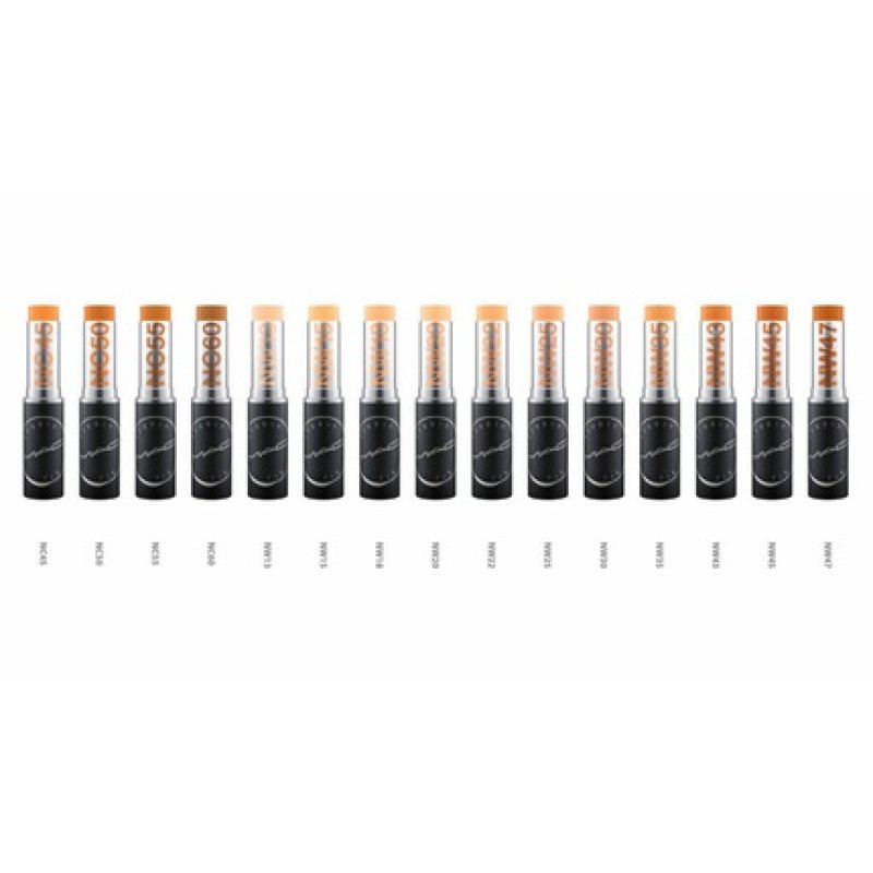 MAC Studio Fix Soft Matte Foundation Stick NC40