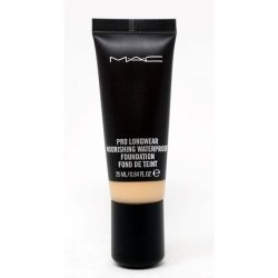 MAC Pro Longwear Nourishing Waterproof Foundation NC40