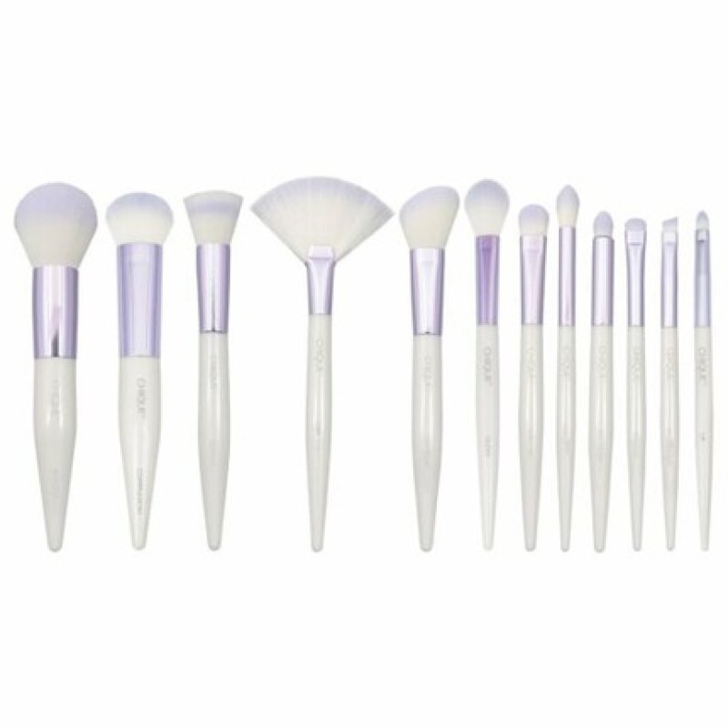 Chique Studio Range of Vegan Makeup Brushes