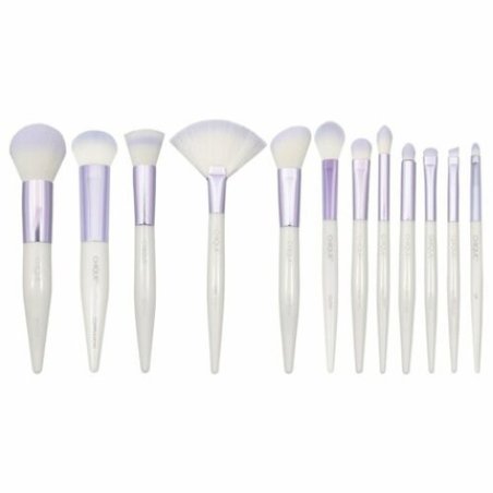 Chique Studio Range of Vegan Makeup Brushes