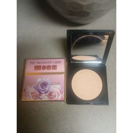 Pat McGrath Labs Skin Fetish Divine Glow Highlighter Venus Nectar