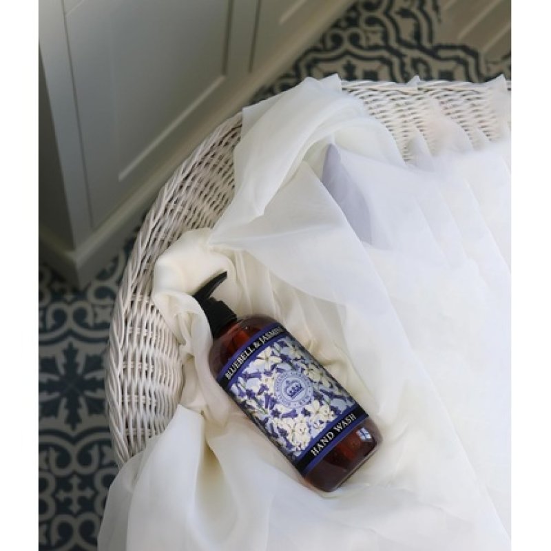 The English Soap Company Kew Gardens Hand and Body Wash with Aloe Vera and Vitamin E 500ml Bluebell & Jasmine