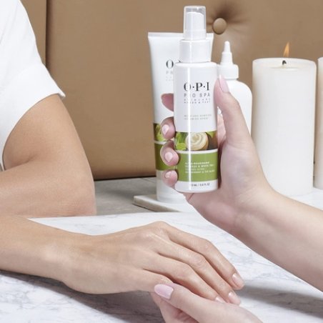 OPI Moisture Bonding Ceramide Spray for Soft and Supple Hands 112ml