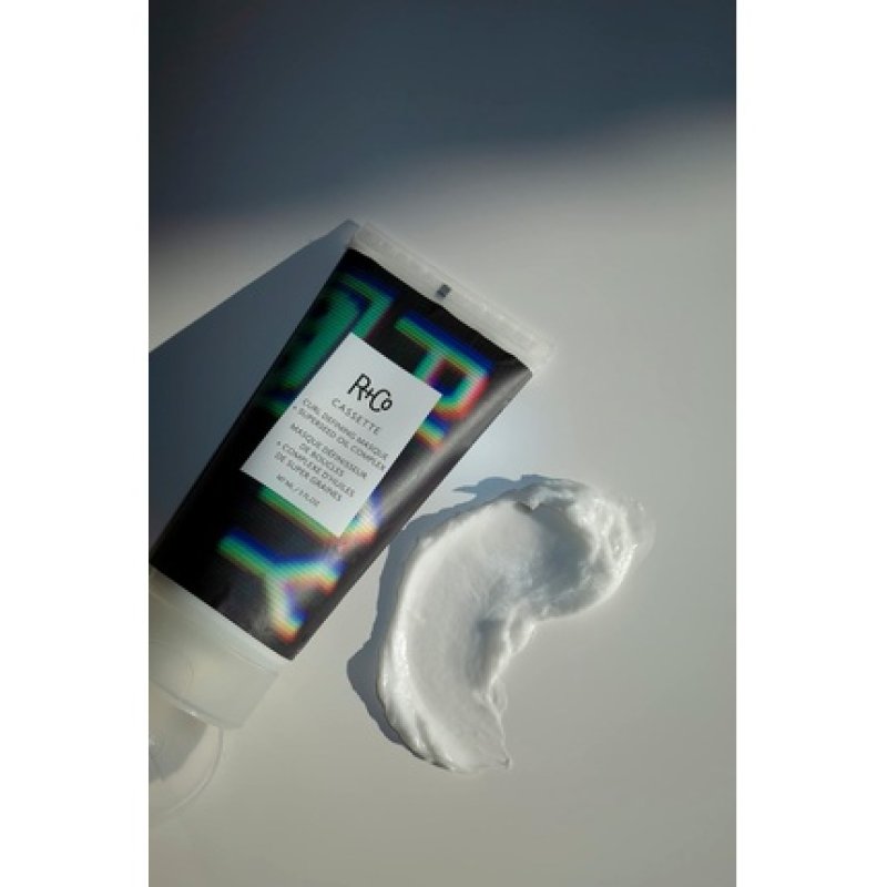 R Co Cassette Curl Defining Masque for Defined Curls Deep Hydration Nourishing